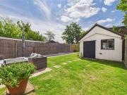 5 bed house for sale