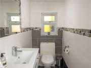 5 bed house for sale