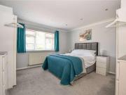 5 bed house for sale