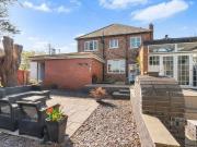5 bed house for sale