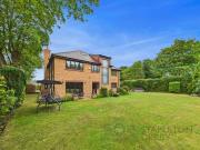 5 bed house for sale