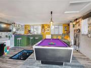 5 bed house for sale