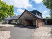 5 bed house for sale