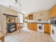 5 bed house for sale