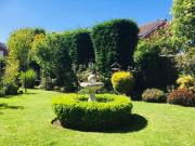 5 bed house for sale