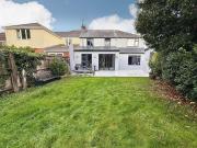 5 bed house for sale