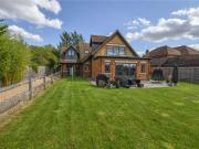 5 bed house for sale