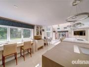 5 bed house for sale