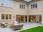 5 bed house for sale