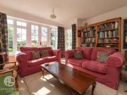 5 bed house for sale