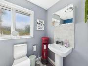 5 bed house for sale