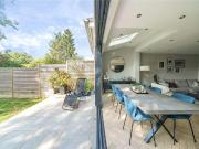 5 bed house for sale