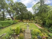 5 bed house for sale