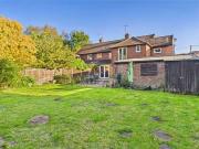 5 bed house for sale