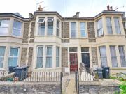 5 bed Mid Terraced House to rent in Bristol, BS7, from R...