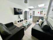5 bed Mid Terraced House to rent in Coventry West...