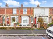 5 bed Mid Terraced House to rent in Hampshire, SO22,...