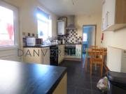 5 bed Mid Terraced House to rent in Leicester Forest...