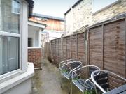 5 Bed Mid Terraced House To Rent in London 5 Bed Mid Terraced House To Rent in London