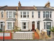 4 bed Mid Terraced House to rent in London Haringey,...