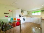 5 bed Mid Terraced House to rent in Nottingham...