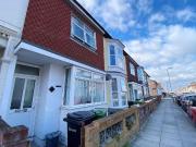 5 bed Mid Terraced House to rent in Portsmouth...