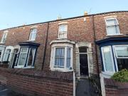 5 bed Mid Terraced House to rent in York North...