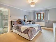 5 bed house for sale