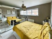 5 bed property for sale