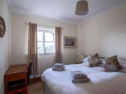5 bed property for sale