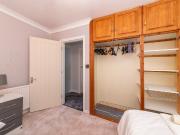 5 bed Semi Detached House To Let