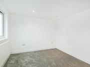 5 bed semi detached house to rent in Ashleigh Road,...