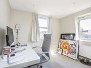 5 bed semi detached house to rent in Grosvenor Avenue,...