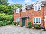 5 bed Semi Detached to rent in Harestock Hampshire,...