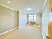 5 Bed Terraced House, Fallow Court Avenue, N12
