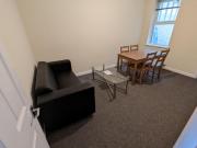 5 Bed Terraced House, Pitcroft Avenue, RG6