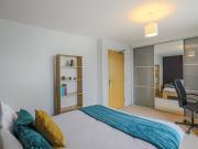 5 Bed Terraced House, Quainton Road, LE2