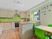 5 Bedroom Apartment Flat