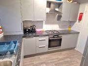 5 bedroom apartment for rent in Alfreton Road,...