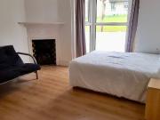 5 bedroom apartment for rent in Swansea