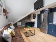5 Bedroom Apartment Huddersfield West Yorkshire 97682398