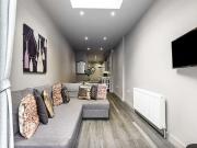 5 Bedroom Apartment London London 93214827
