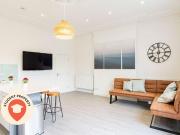 5 bedroom apartment to rent