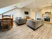 5 bedroom apartment to rent