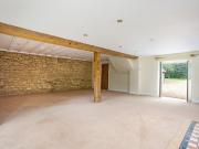 5 bedroom barn to rent