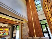 5 Bedroom Brand New Modern Elegant House and Lot with...