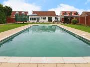 5 bedroom bungalow for sale