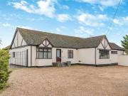 5 bedroom bungalow for sale