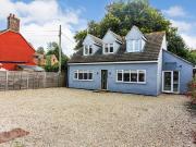 5 bedroom chalet to rent