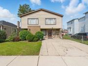 5 bedroom, Chicago IL 60643 LS93229854